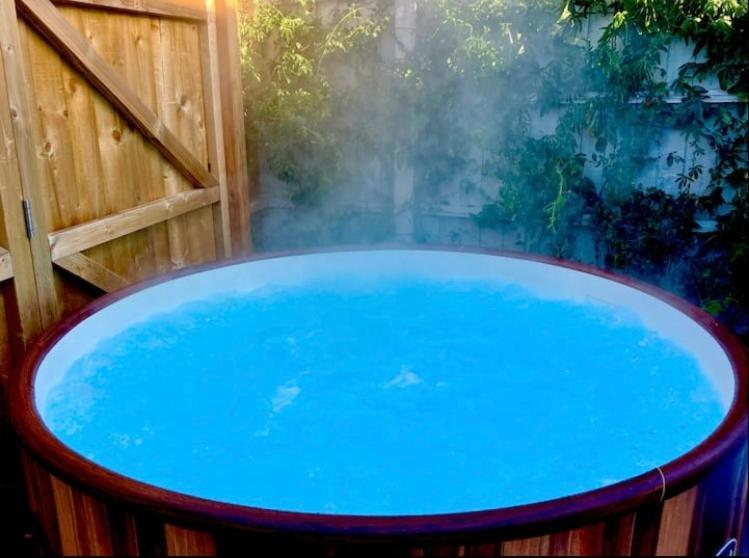 Elkstone Studio Private Hottub Pet Friendly Malvern Exteriér fotografie